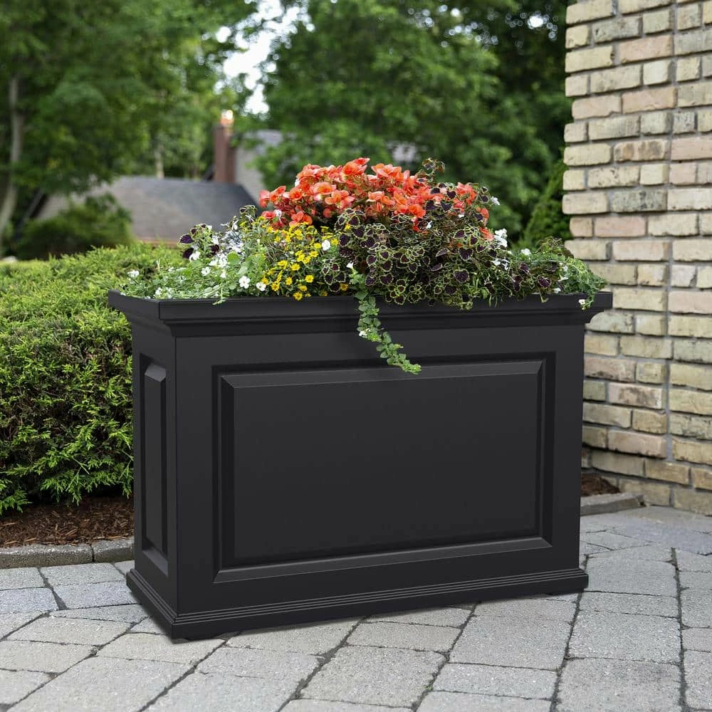 Mayne Nantucket 36 in. Self-Watering Black Polyethylene Trough - Image 3