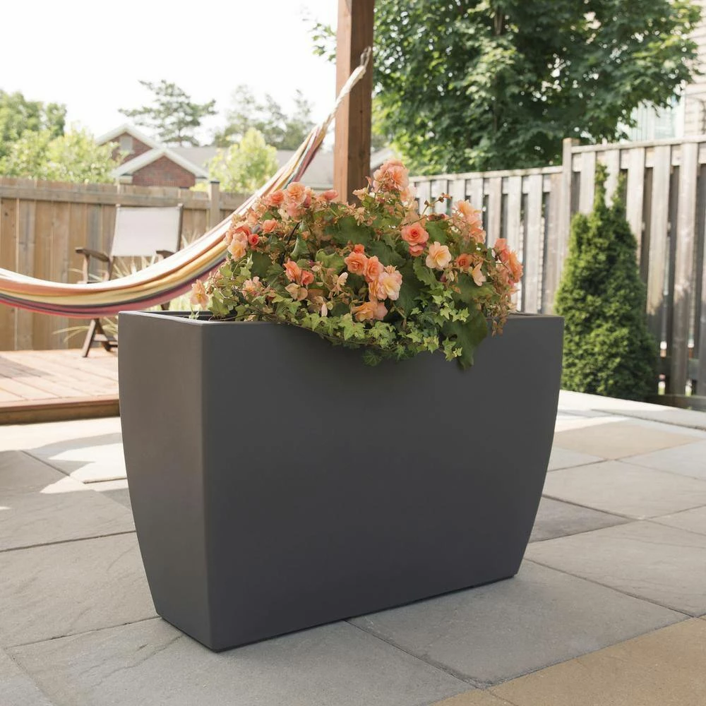 Mayne Kobi Trough Graphite Grey Polyethylene Planter - Image 3