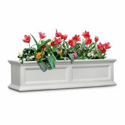 Mayne Fairfield 48 in. x 11 in. Self-Watering White Polyethylene Window Box